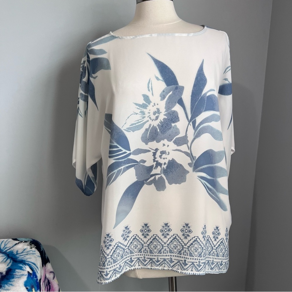 Chico's Size 2 (L/12) Blue Floral Semi-Sheer Round Neck Blouse